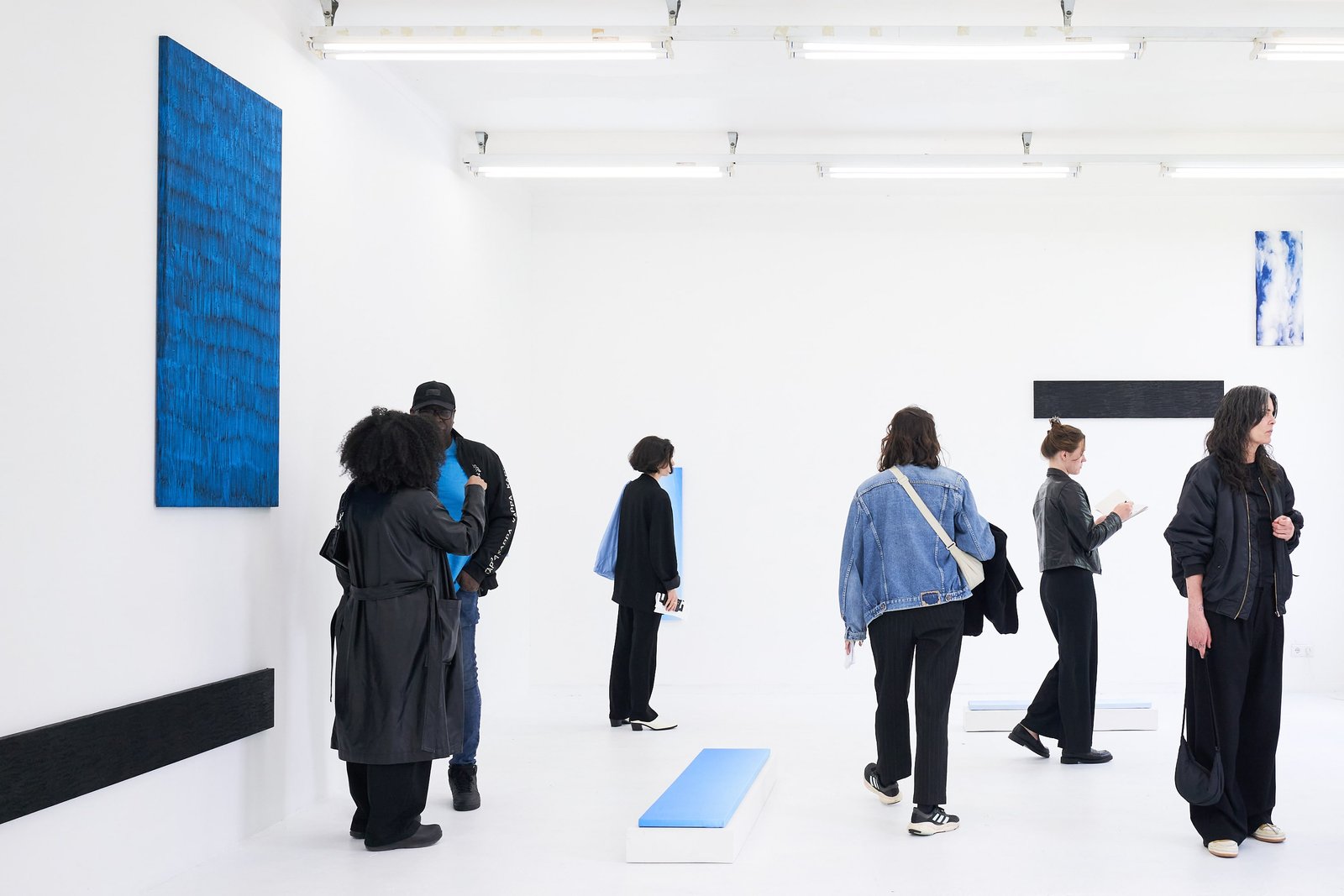 Visitors at Amsterdam Art Week 2024, photograph by Tomek Dersu Aaron