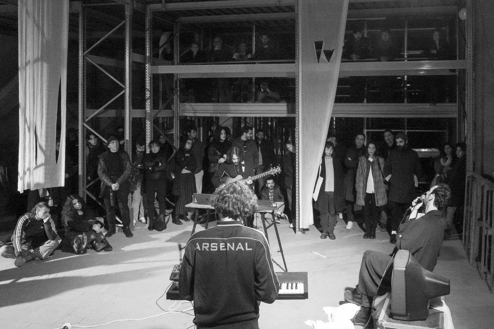 “La Macchina Amleto”, opera concertistica di Desperate Housewaifs. Catania, viaraffineria 2024. Ph Giuseppe Guarrera, courtesy viaraffineria