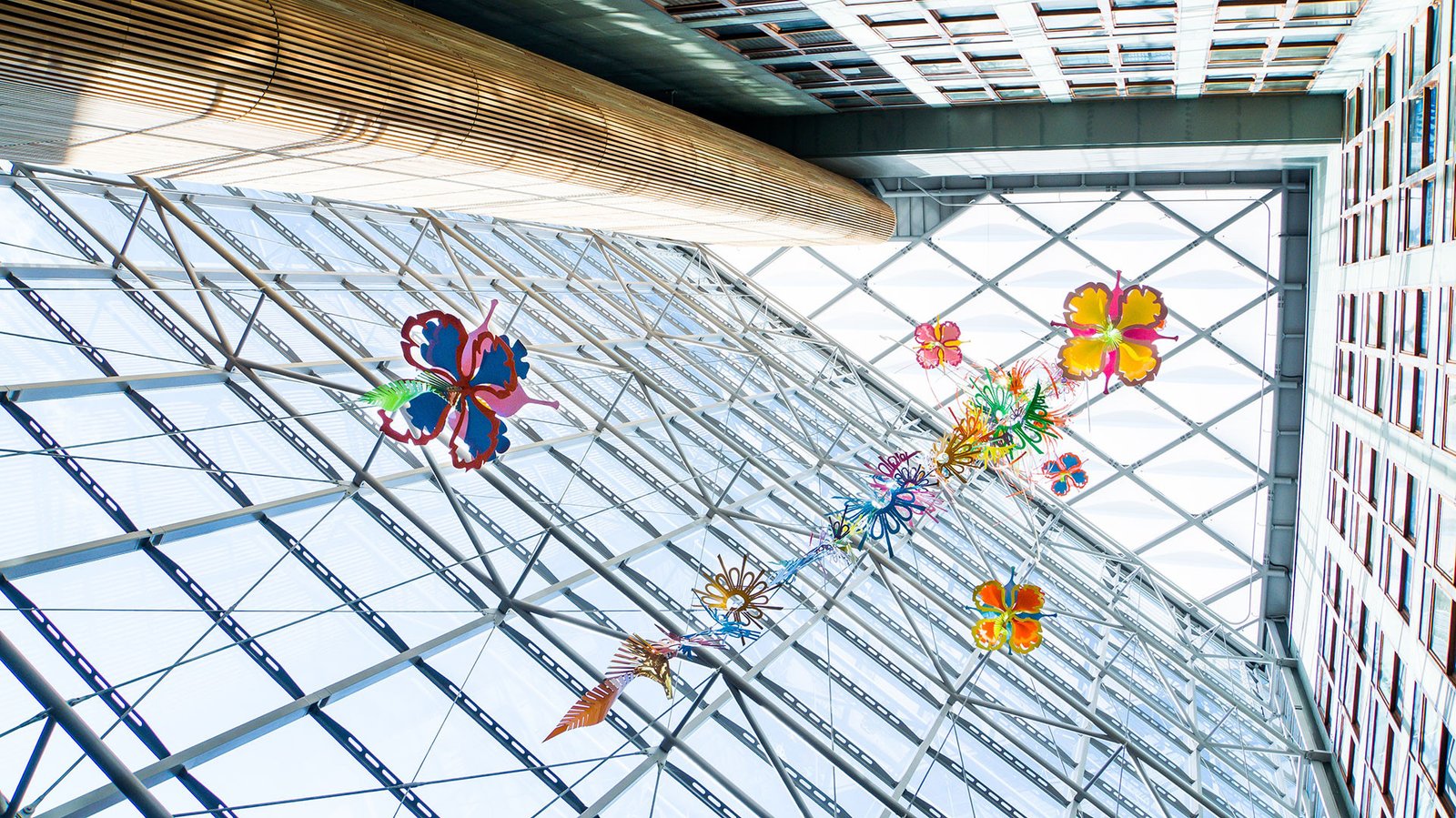 Tiffany Lin, Aquatic Flora I & II di Tsai Yoshikawa, 2017, St. Thomas Hospital, Londra