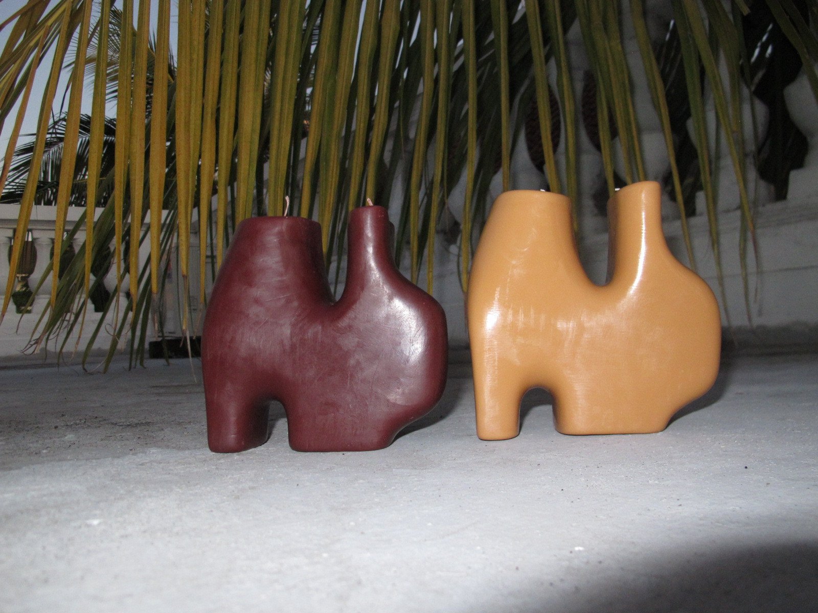 Sculptural Candle - Sand cover